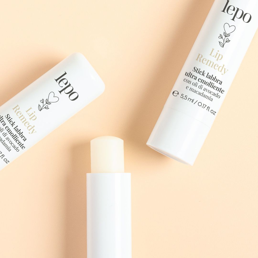 LIP REMEDY <br>Stick labbra ultra emolliente con oli di avocado e macadamia - Image 3