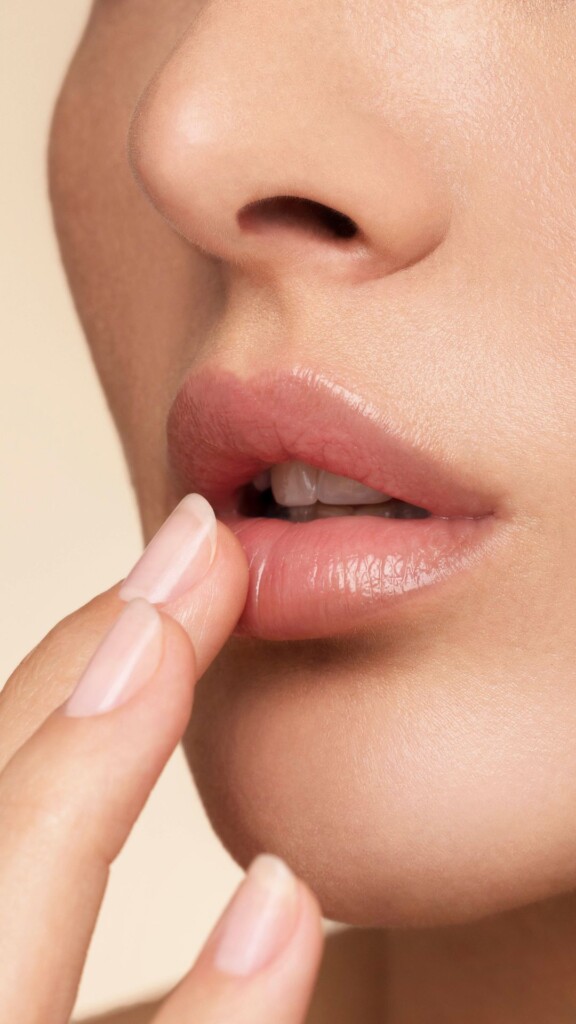 Lip remedy_modella